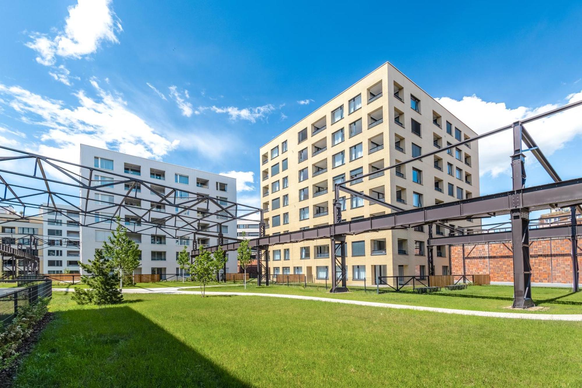 Apartament Bright 2Br - 7Th Floor, Balcony, Free Parking By Gravity Praga Zewnętrze zdjęcie