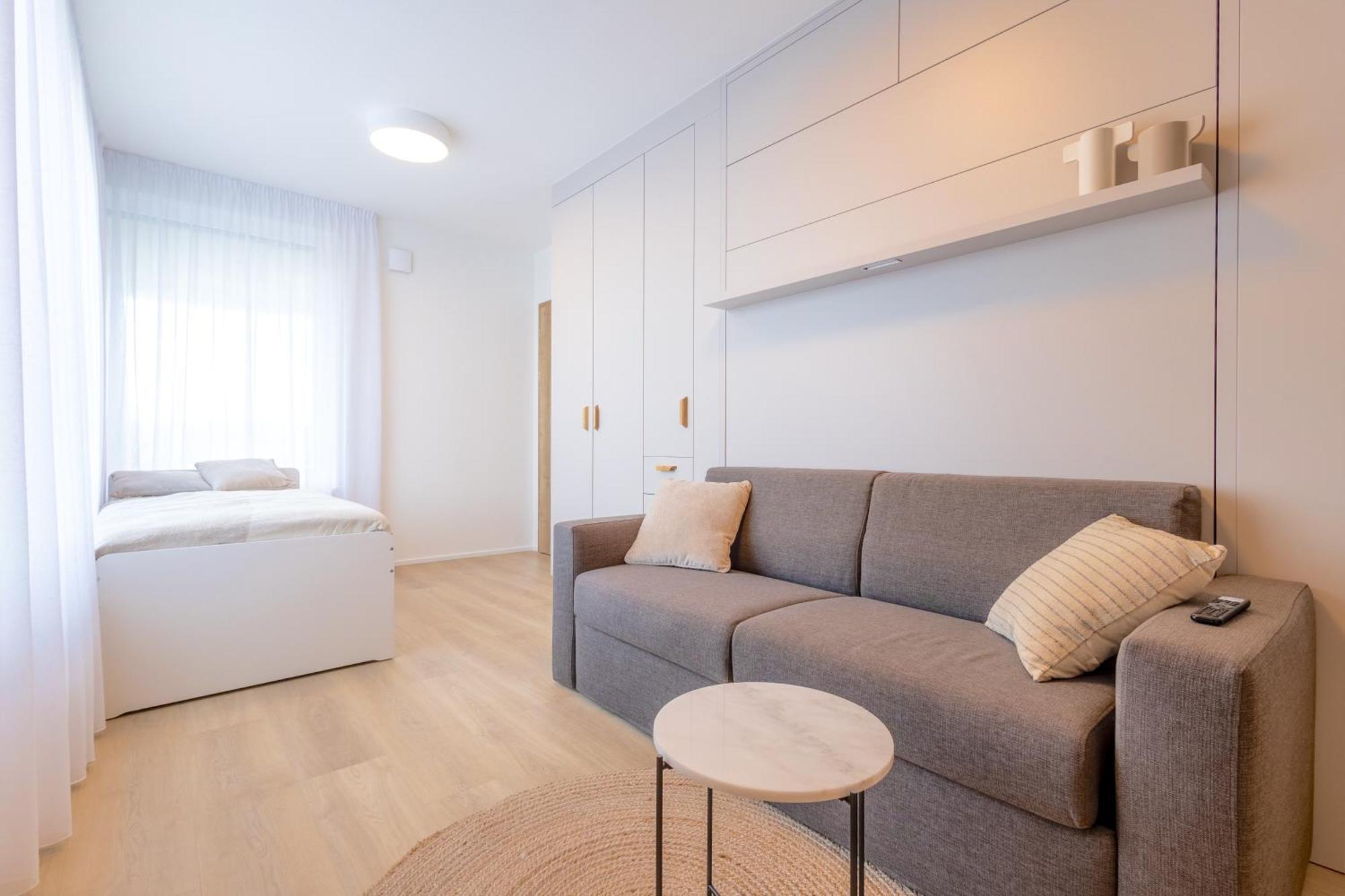 Apartament Bright 2Br - 7Th Floor, Balcony, Free Parking By Gravity Praga Zewnętrze zdjęcie