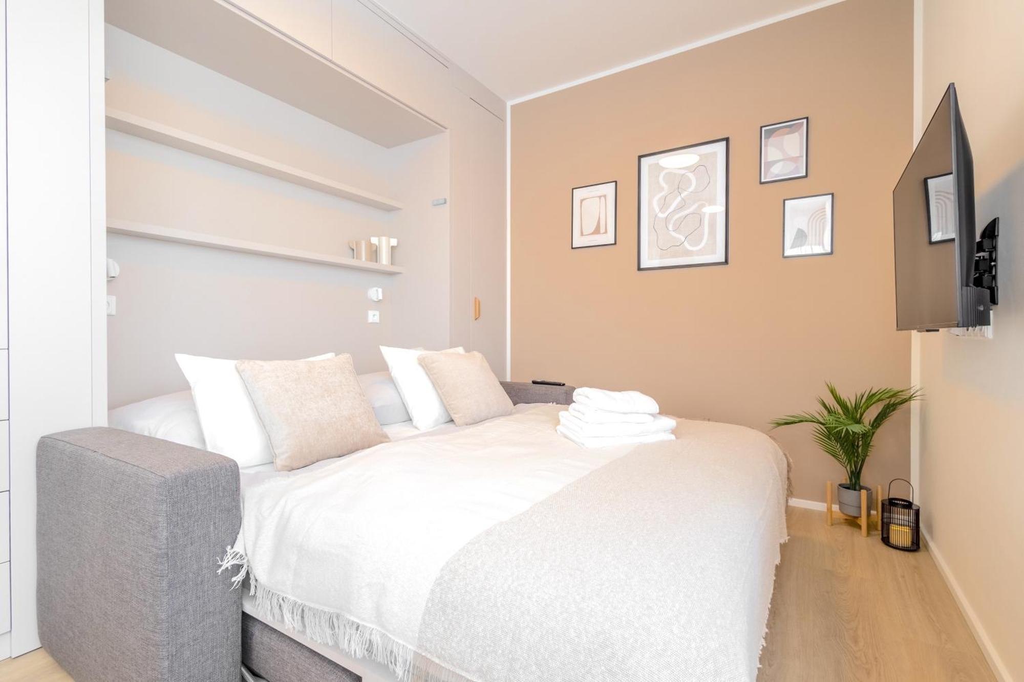 Apartament Bright 2Br - 7Th Floor, Balcony, Free Parking By Gravity Praga Zewnętrze zdjęcie