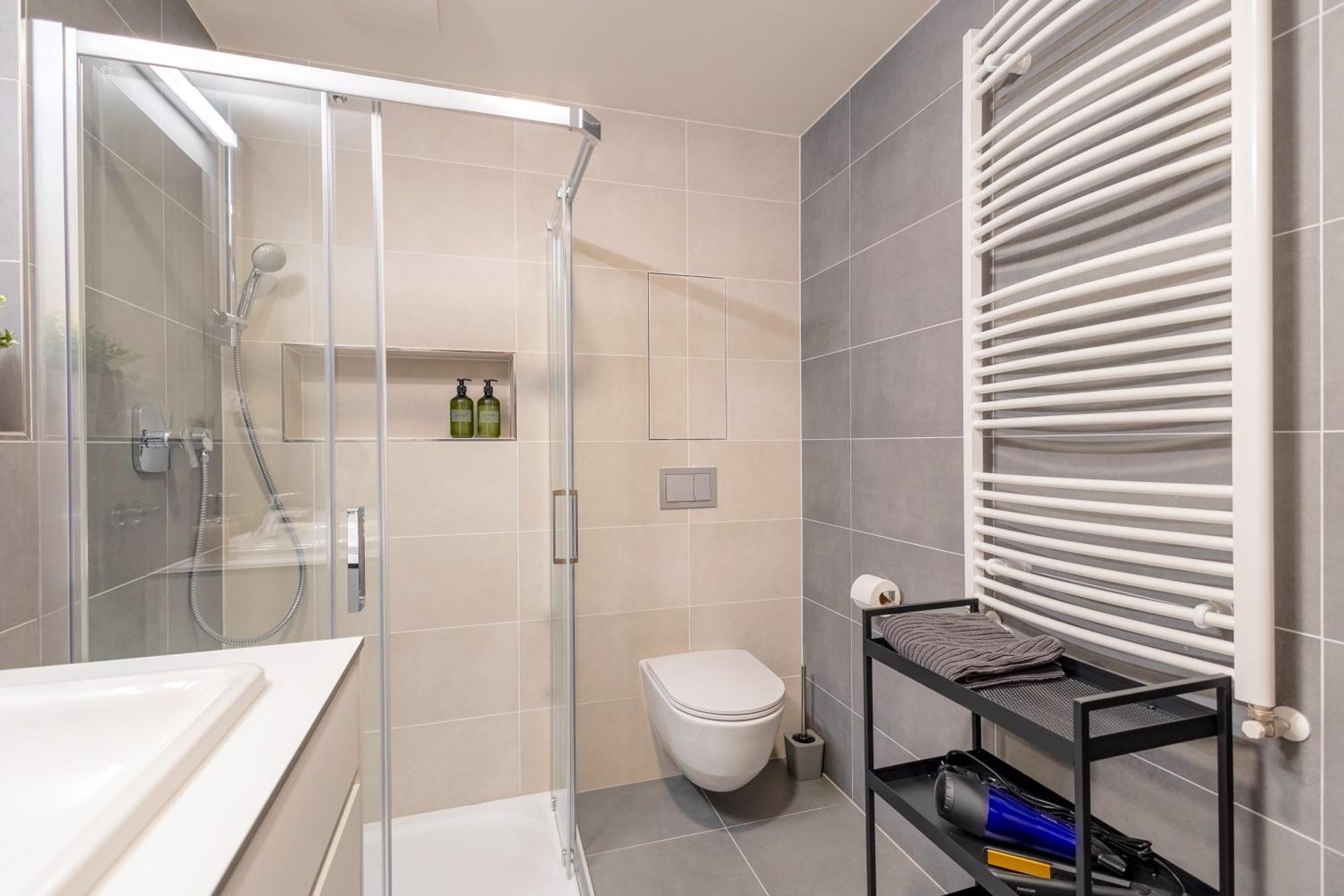 Apartament Bright 2Br - 7Th Floor, Balcony, Free Parking By Gravity Praga Zewnętrze zdjęcie