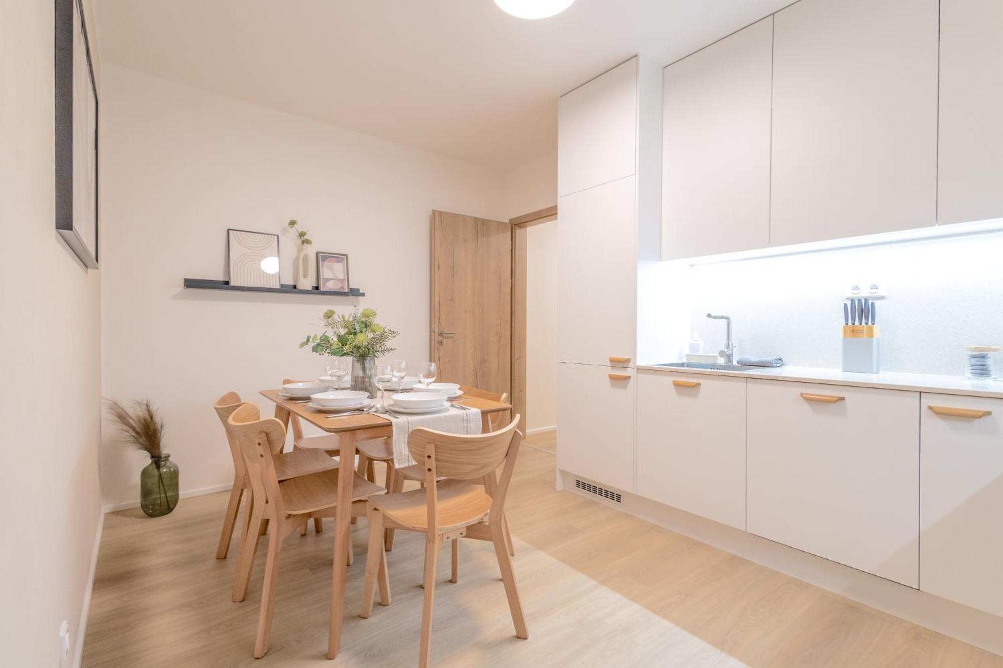 Apartament Bright 2Br - 7Th Floor, Balcony, Free Parking By Gravity Praga Zewnętrze zdjęcie