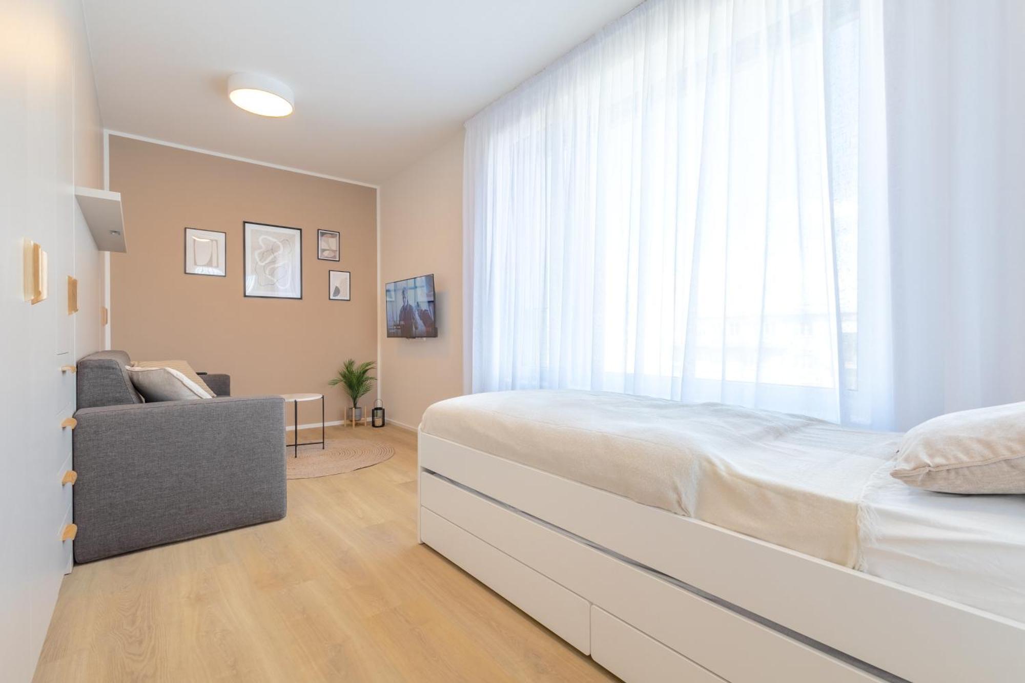Apartament Bright 2Br - 7Th Floor, Balcony, Free Parking By Gravity Praga Zewnętrze zdjęcie