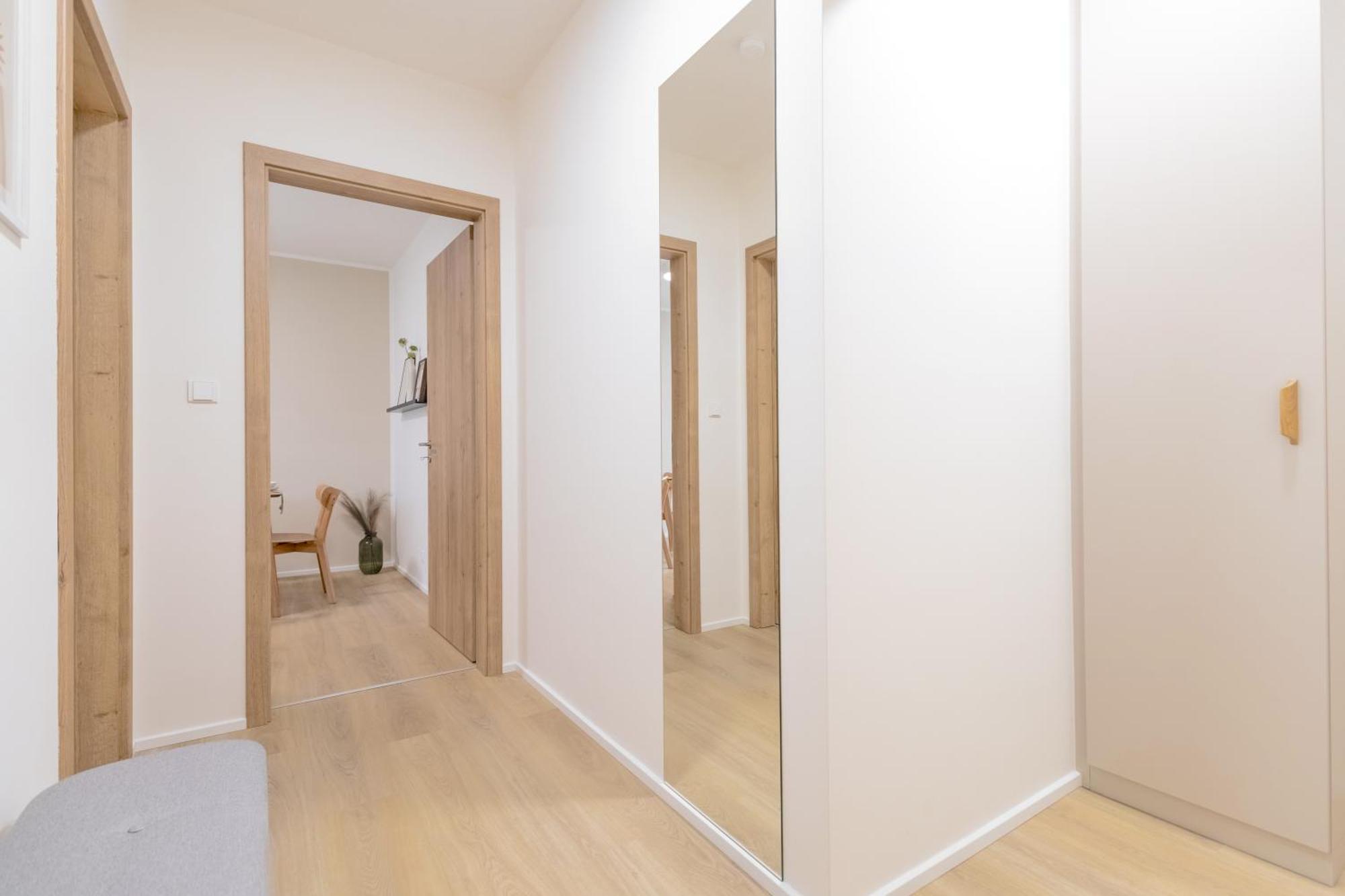 Apartament Bright 2Br - 7Th Floor, Balcony, Free Parking By Gravity Praga Zewnętrze zdjęcie